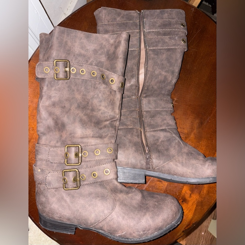 Stylish Brown Buckle Boots Wide Width like New